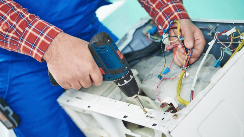 Kocaeli Eminçelik Eminçelik çamaşır makinesi kart tamiri – Su almama arızası orijinal parça ile giderildi. - Teknik servis örneği